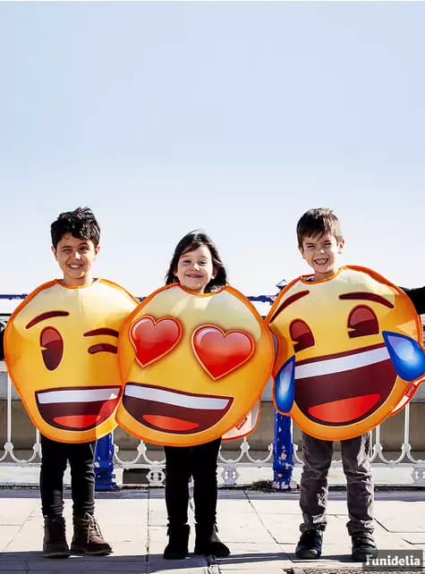Disfraz De Emoji Sonriente Con Ojos De Corazón Infantil 2 Disfraz De Emoji Sonriente Con Ojos De Corazón Infantil - Imagen 2